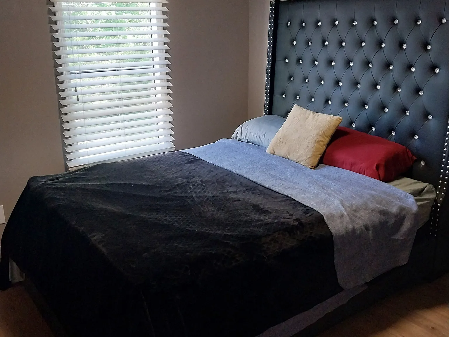 2 bed, 1188 sqft, $1,300 — Photo 3