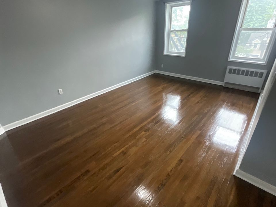 1st image of 103 Chancellor Ave #A35