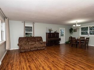 3495 Delaware Rd, Pomona, KS 66076