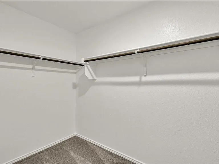 140 Banyon Dr — Photo 26