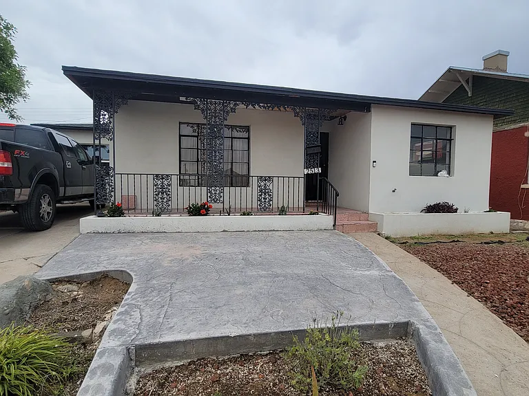 2513 Louisville Ave — Photo 1