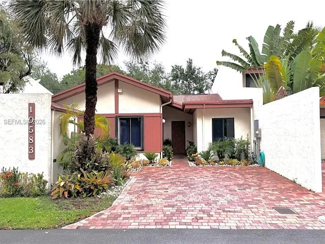 10583 SW 77th Ter
