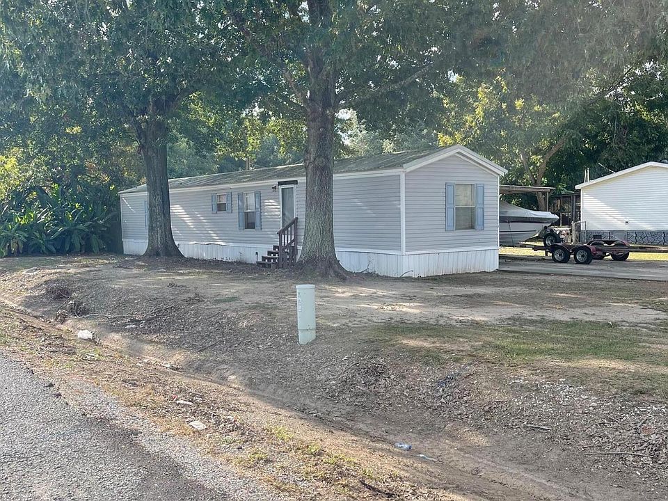 1st image of 218 Loranger Dr