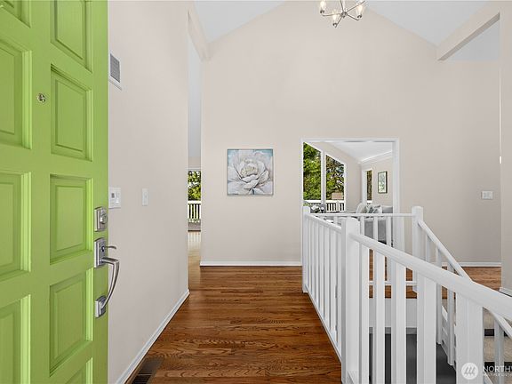 3rd image of 2630 NW Oakcrest Drive