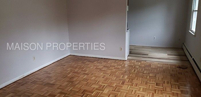1st image of 223 Bristol St APT 112A