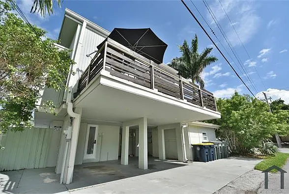 250 SE Park St #5 — Photo 9