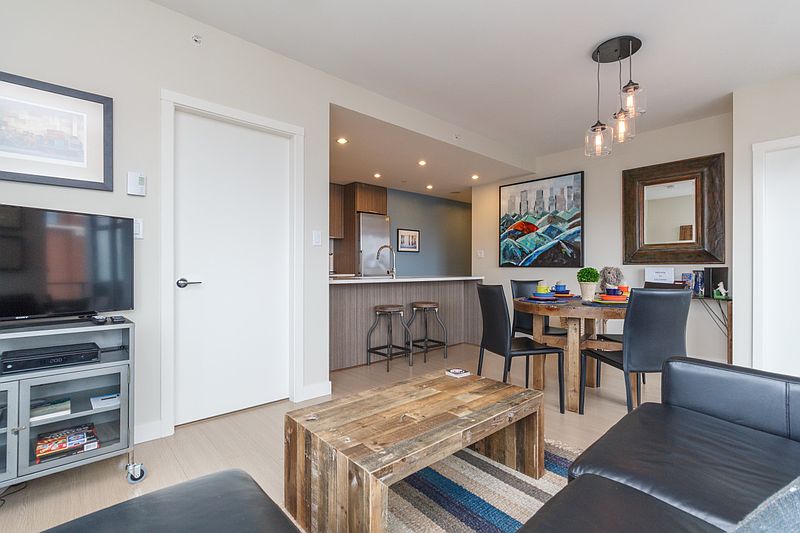 Apartment for rent in Victoria - C$3700/month