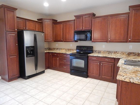 4th image of 22341 Charthouse Ln