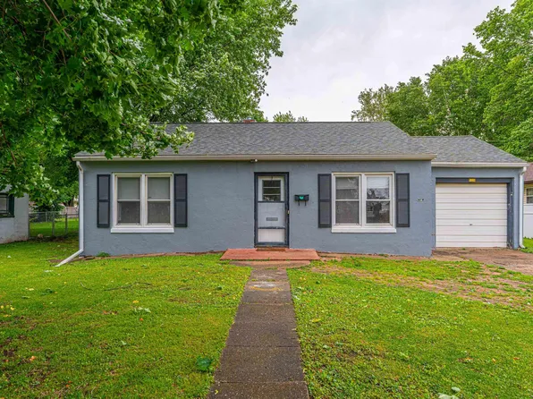 516 W Elm St, Mason City, IL 62664