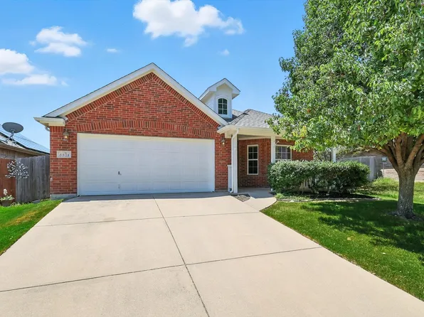 5521 Creek Hill Ln, Fort Worth, TX 76179