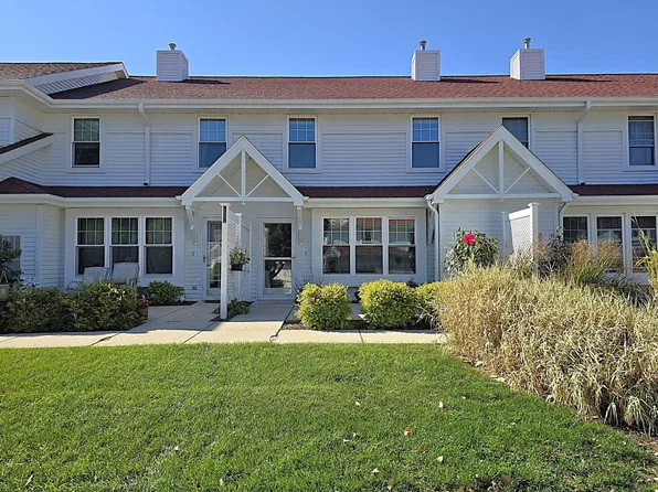 6035 S Crosswinds DRIVE #5, Cudahy, WI 53110
