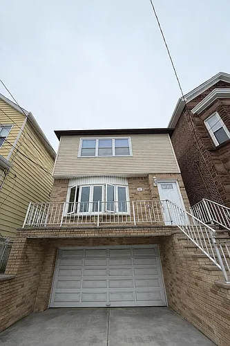 293 Avenue C Photo 1