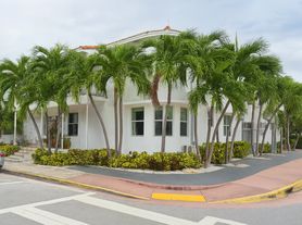 7610 Byron Ave Miami Beach, FL 33141