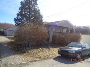 610 Painter St, Everson, PA
