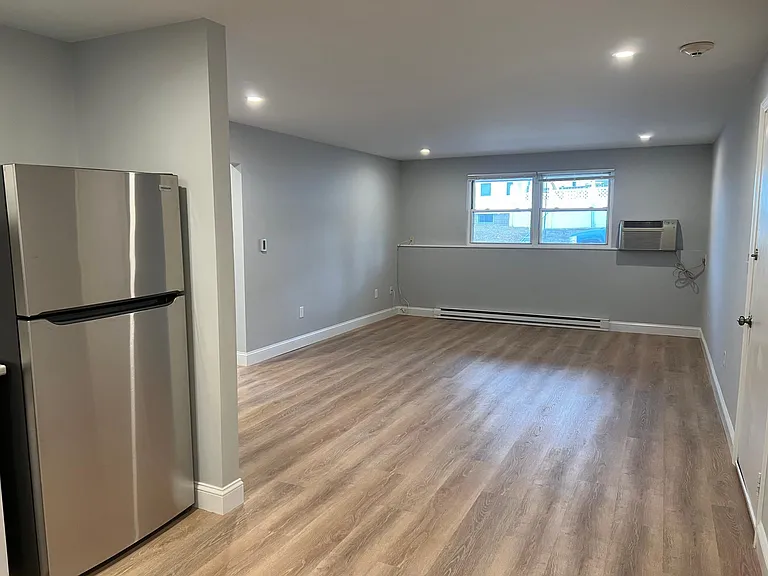 3 Pearson St #6 — Photo 7