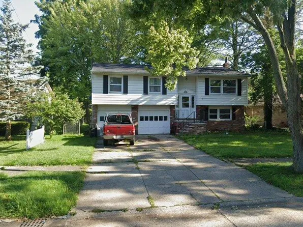 222 Georgia Ave, Elyria, OH 44035