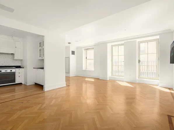 1 Central Park S #1804, New York, NY 10019