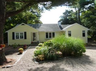 258 Phinneys Ln, Centerville, MA 02632