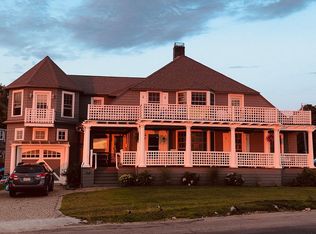 37 Oceanside Dr, Scituate, MA 02066