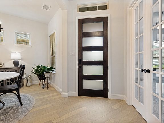 4th image of 1324 Elijah Dr