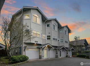 11560 Stone Avenue N #101, Seattle, WA