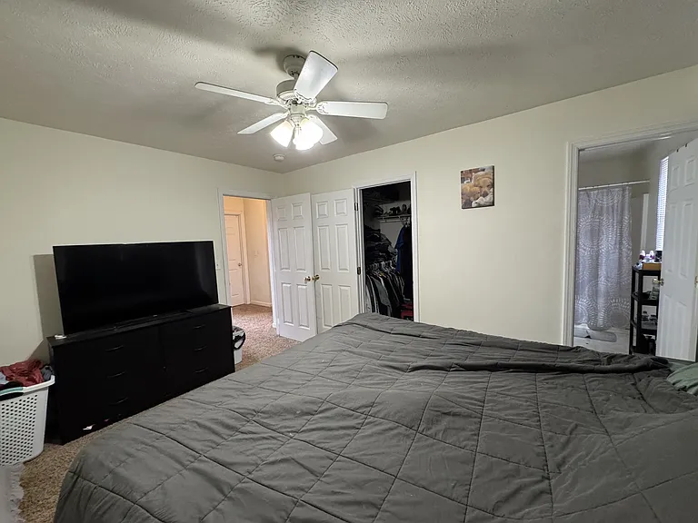 1445 Willey St — Photo 3