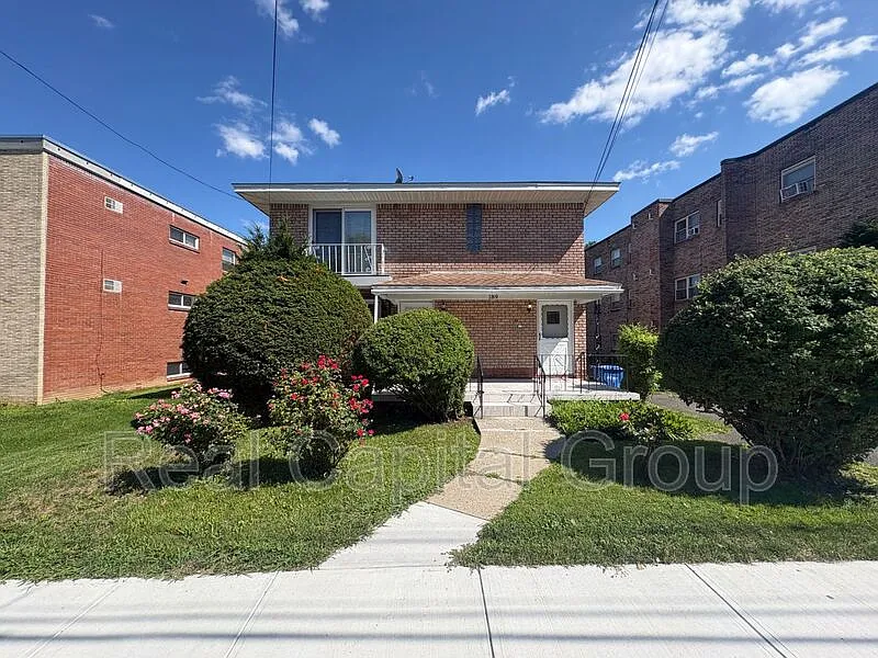 189 S Allen St #2