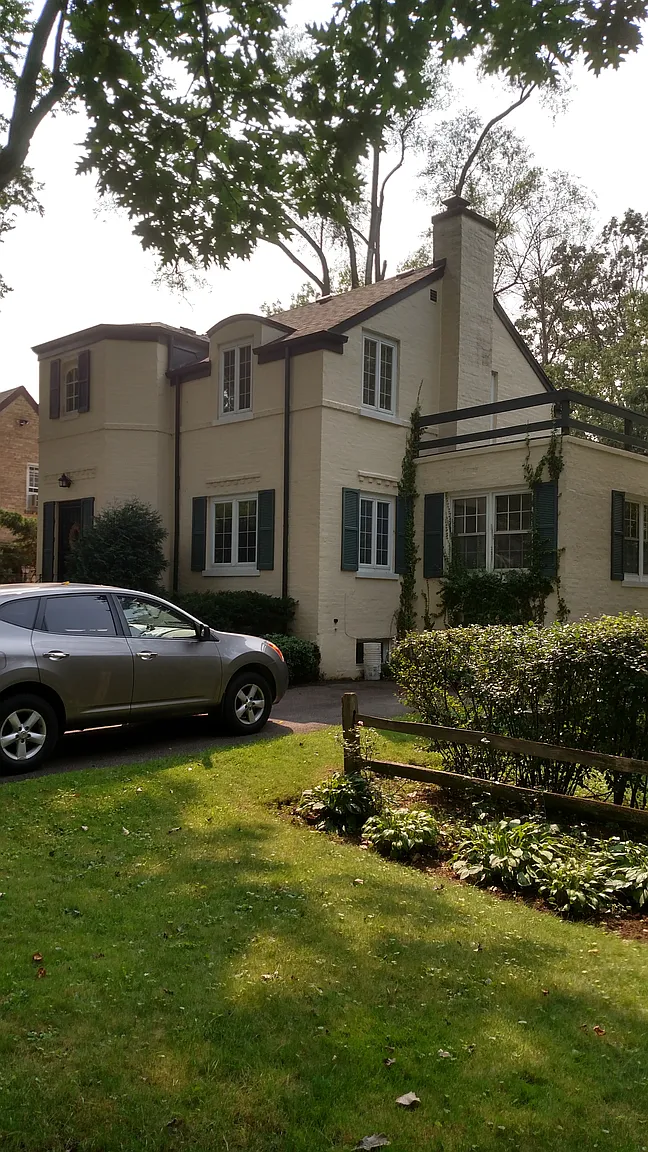 926 Juniper Rd photo 1