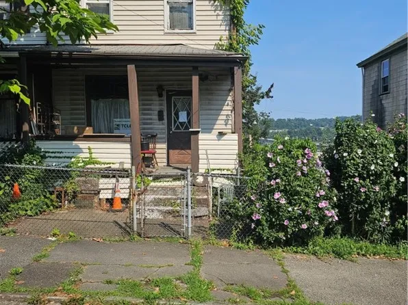 219 W 9th Ave, Homestead, PA 15120