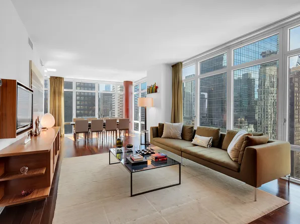 207 East 57th Street image 1 of 18