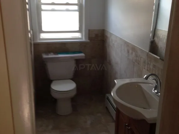 36 Clay St #4, Cambridge, MA 02140