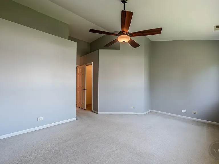 1136 E Cambria Ln S #1136 — Photo 38