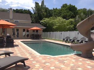 1711 78th St W, Bradenton, FL 34209