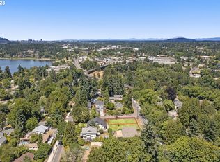 SE River Rd, Milwaukie, OR 97222