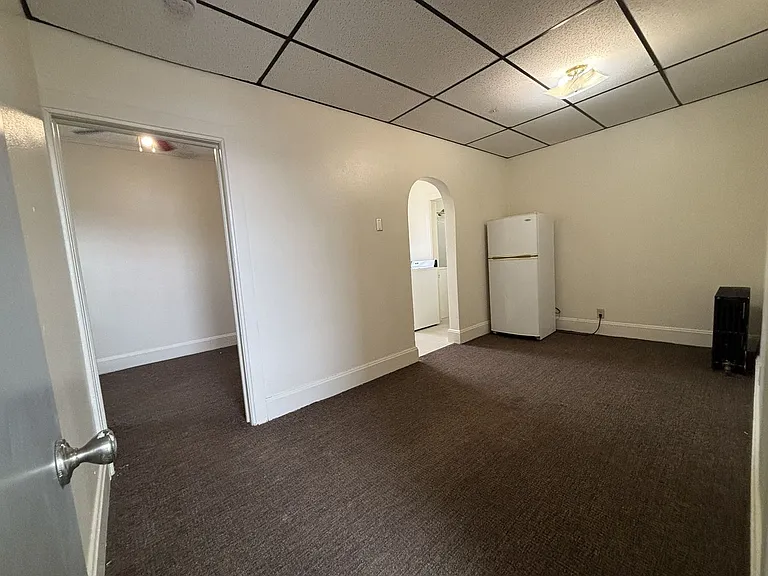 117 N Main St — Photo 9
