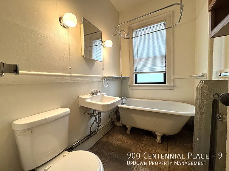 900 Centennial Pl #9 — Photo 10