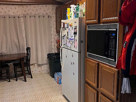 5th image of 28059 Zora Ave