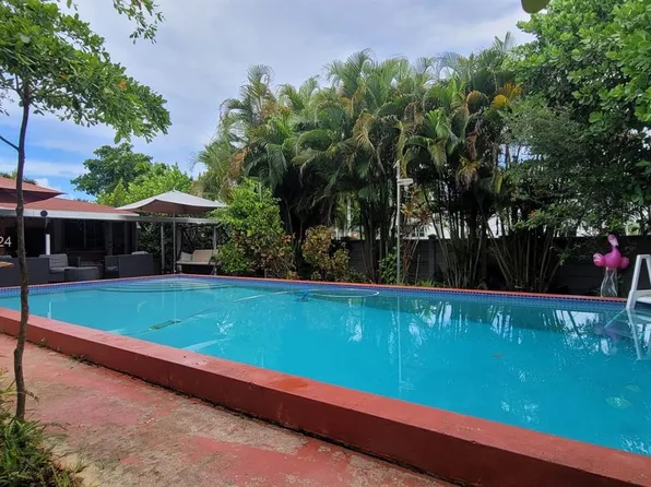 (undisclosed Address), North Miami, FL 33161