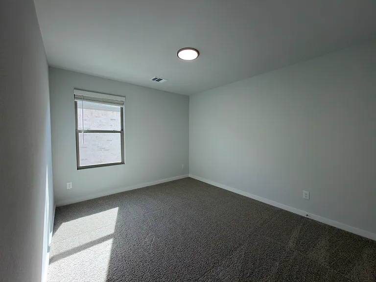 120 Millwood Rd — Photo 40