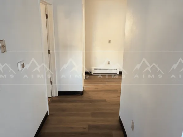 Silverfox Apartments (12521), 12521 Silver Fox Ln #8, Anchorage, AK 99515