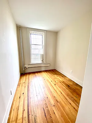 Rented by Compass | media 7