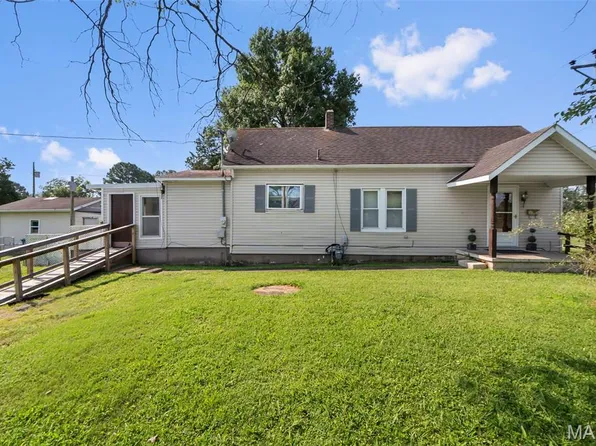 218 Lula Ave, Scott City, MO 63780