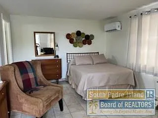 Studio, 1.0 bath, 350 sqft, $1,100 — Photo 4