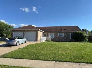 1520 Hosta St, Springfield, IL 62712