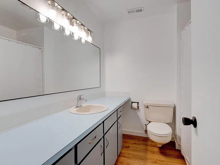 508 E Mission Dr — Photo 33
