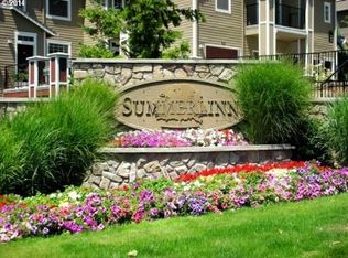 670 Springtree Ln, West Linn, OR 97068