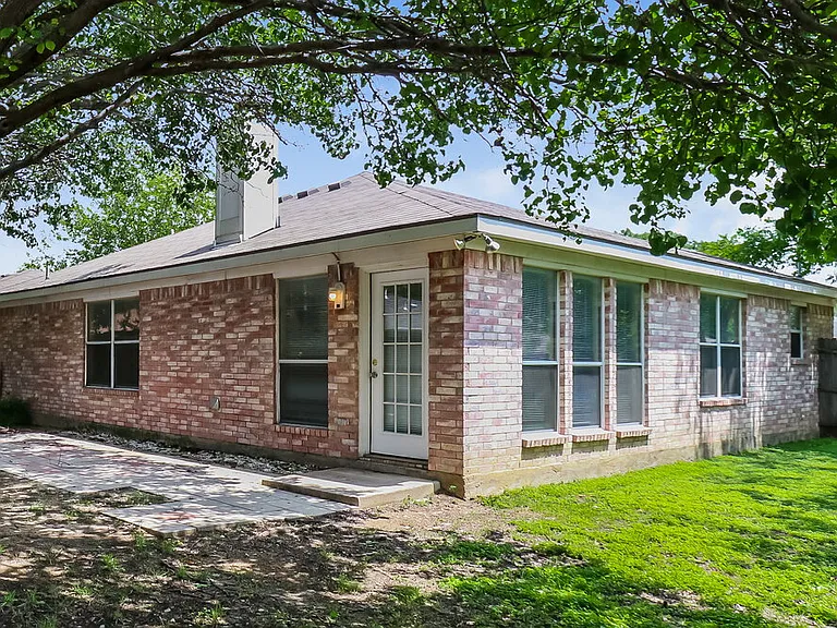 4001 Periwinkle Dr — Photo 19