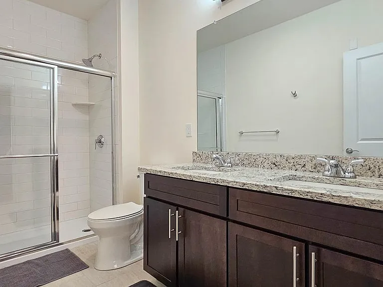 260 W Main St #16 — Photo 6