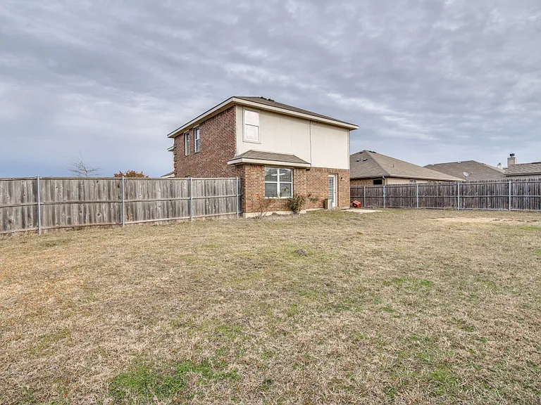 2725 Marsha Ln — Photo 23