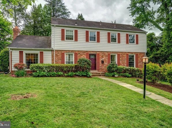 7525 Cayuga Ave, Bethesda, MD 20817